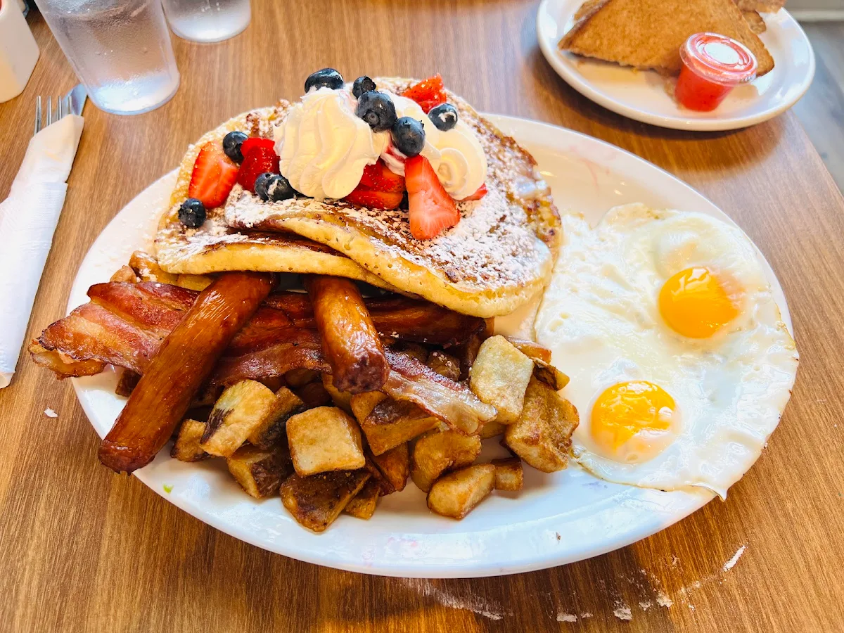 Double Berry Pancakes