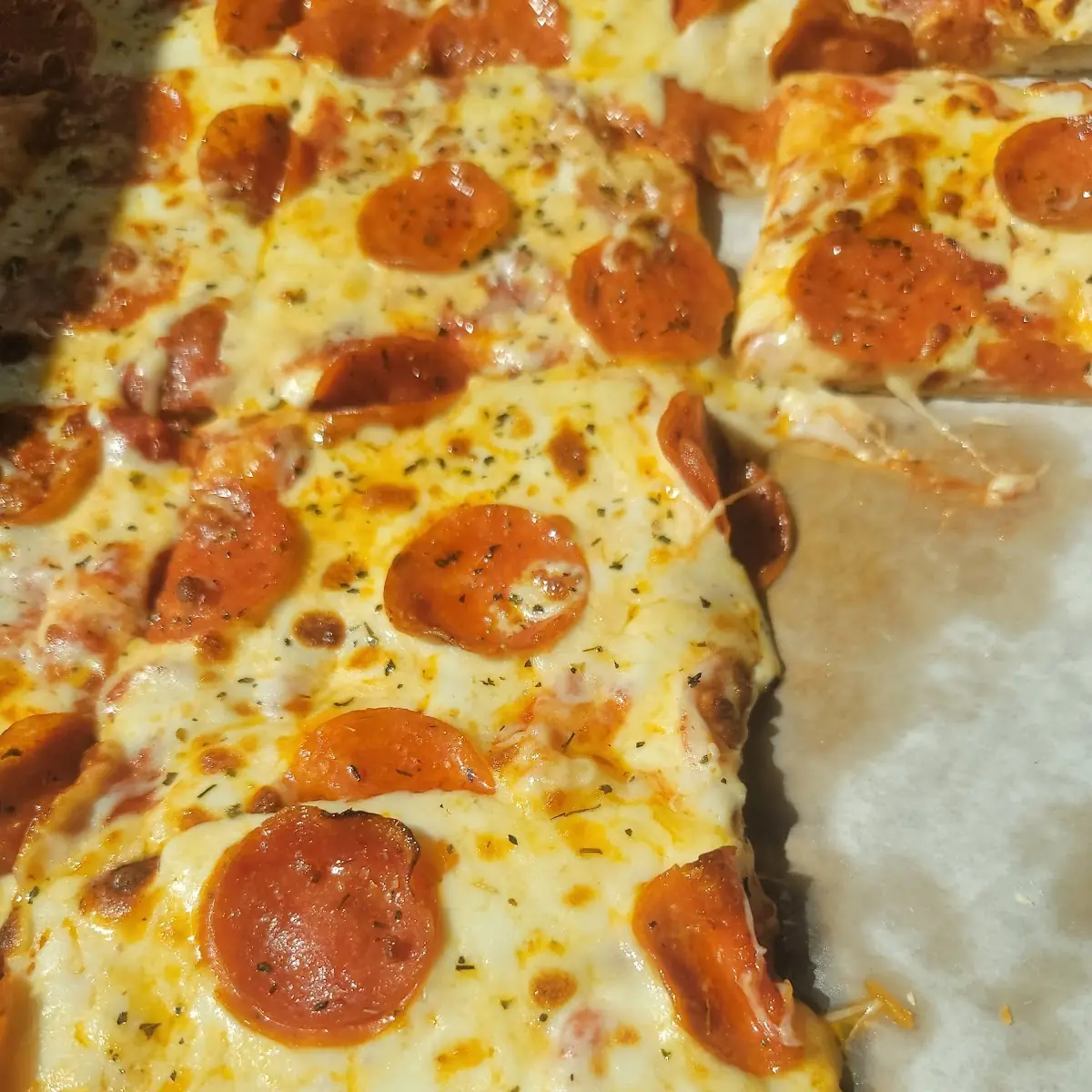 20 Pepperoni Pizza