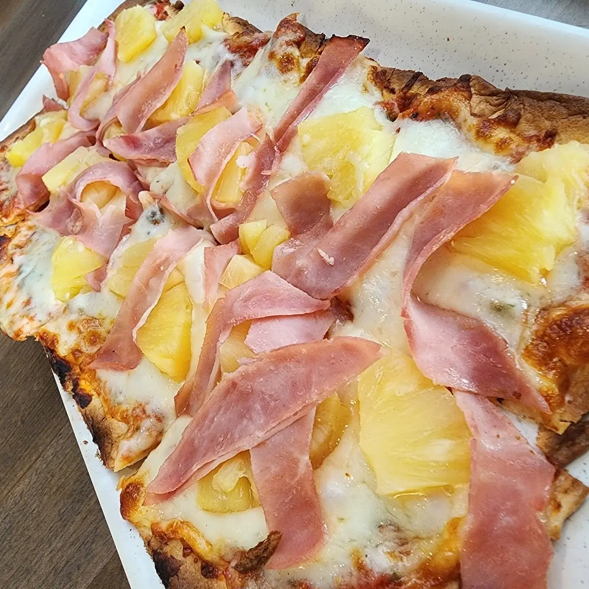 Hawaiian Pizza