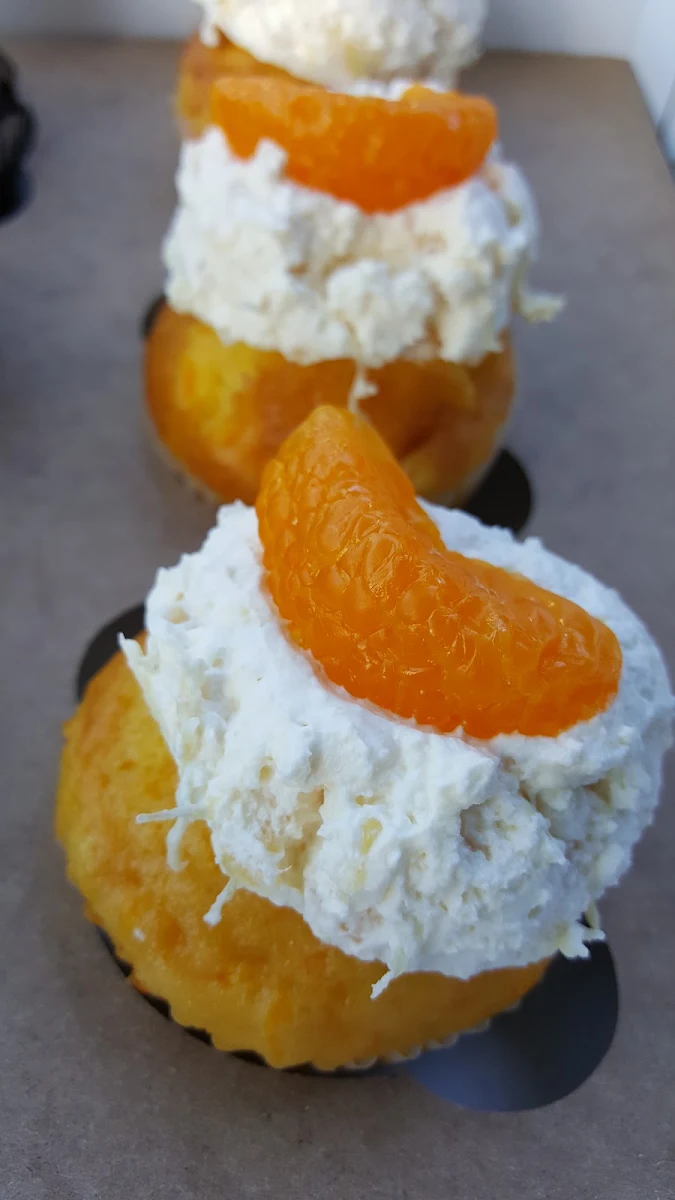 Mandarin Orange Cupcakes