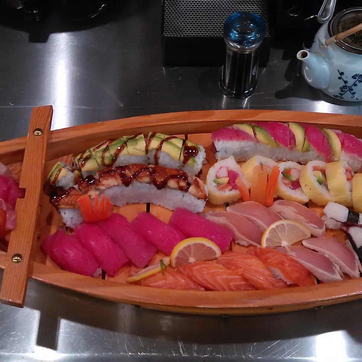 Sushi Deluxe