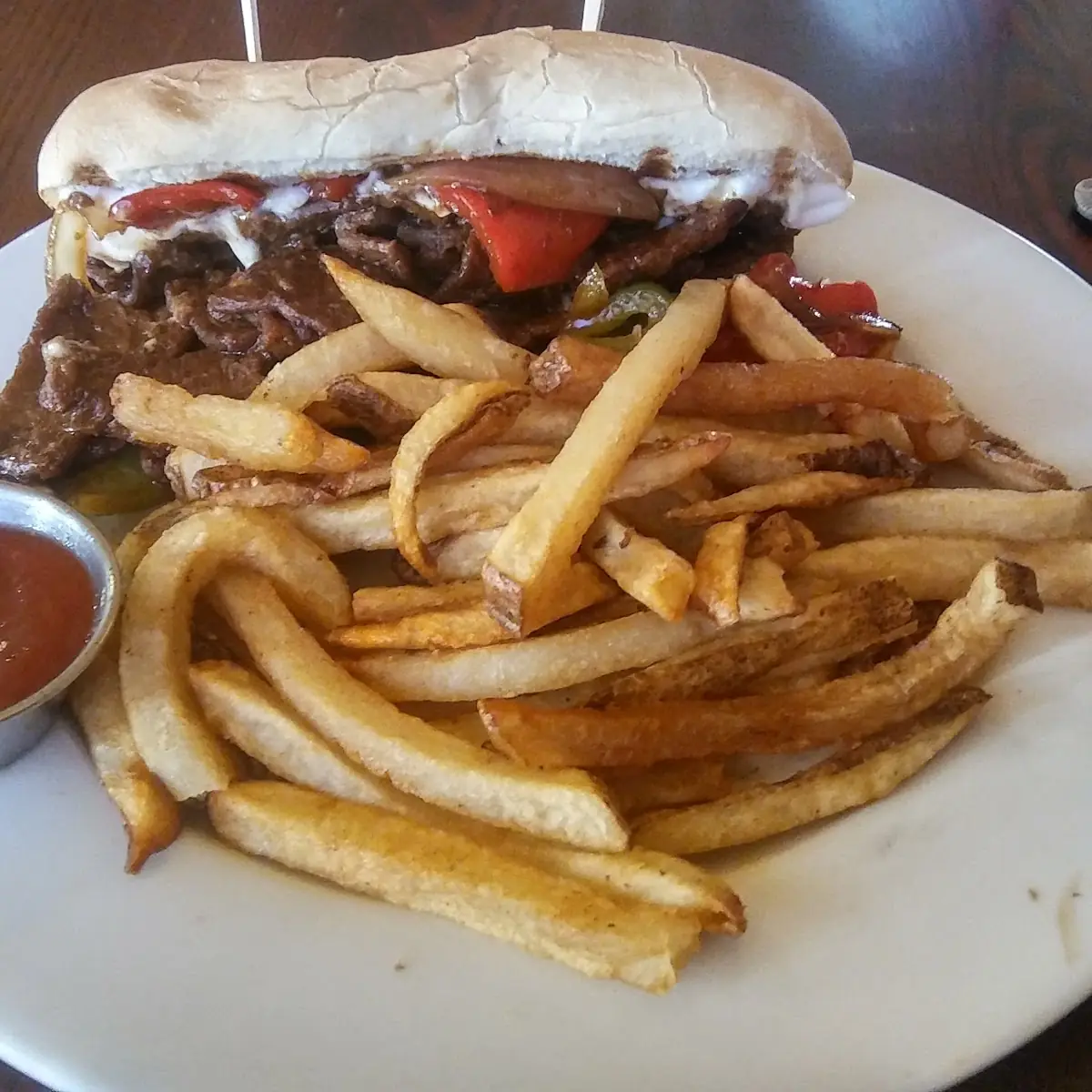 Philly Cheese Steak Sandwich Emparedado De Carne Vegana Con Queso