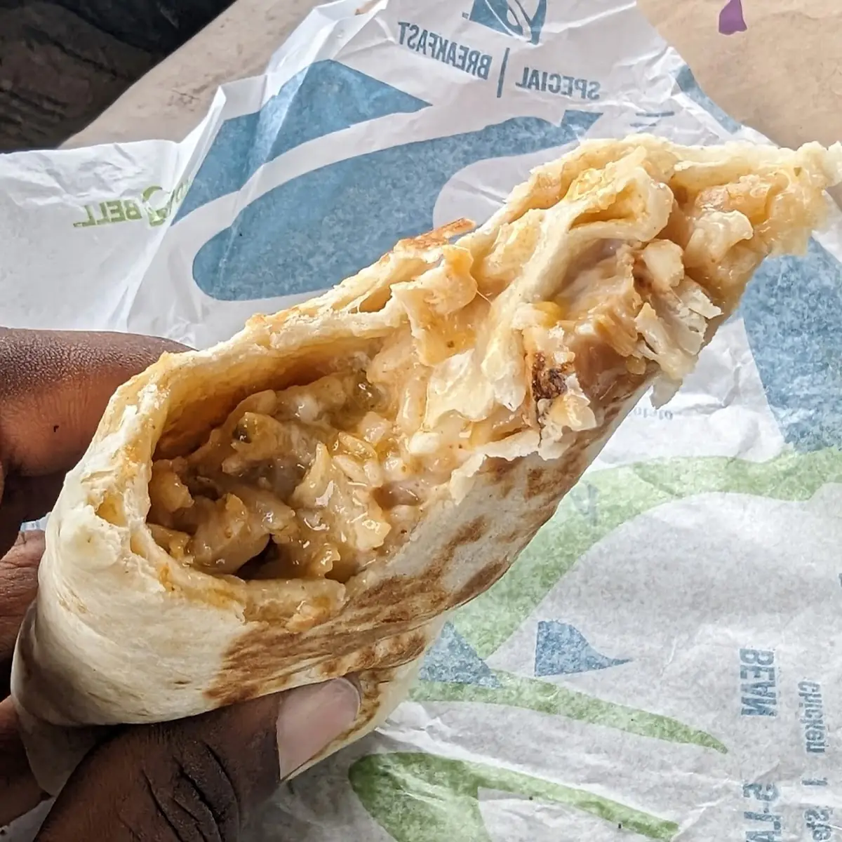 Salsa Verde Grilled Chicken Burrito
