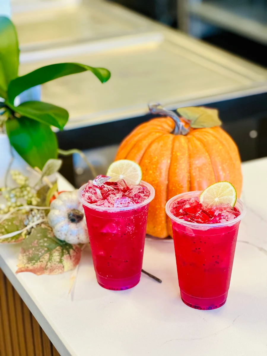 Dragon Fruit Lemonade