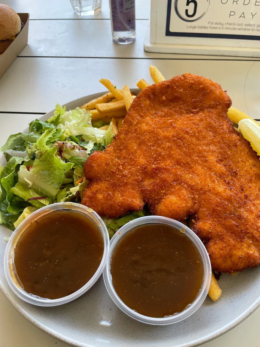 Chicken Schnitzel, Waterloo Bay Hotel
