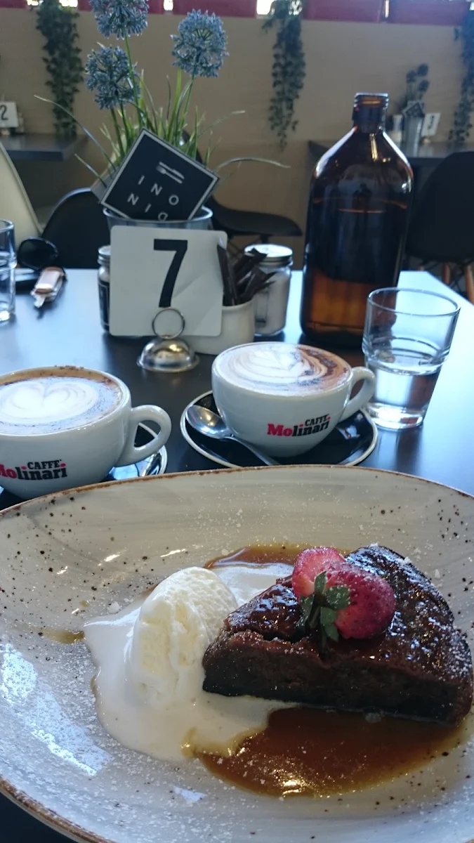 Sticky Date Pudding, Dinoni Cafe