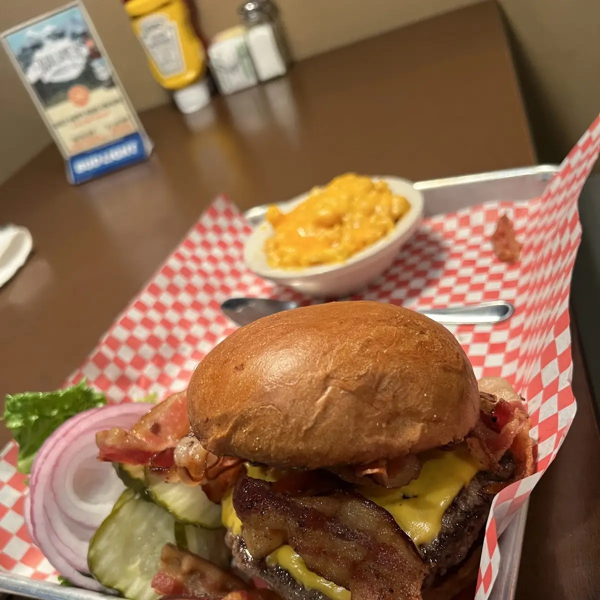 Bacon Cheeseburger with Mac & Cheese