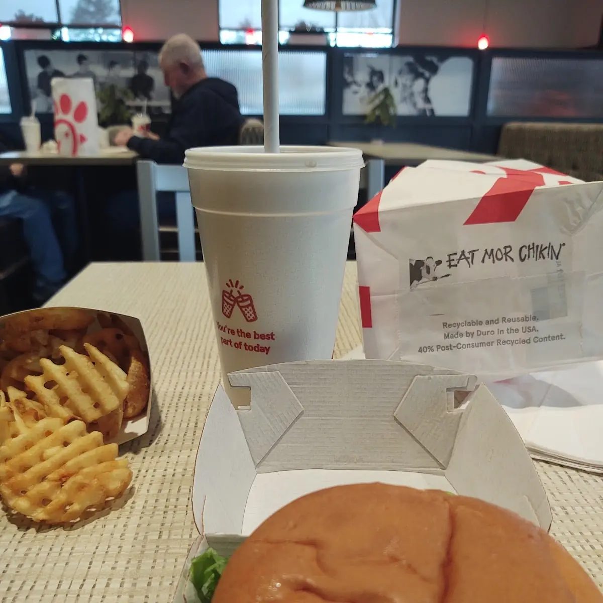 Deluxe Chicken Sandwich Combo