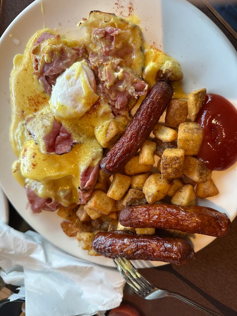 Breakfast Poutine, Jonny Canuck's Bar & Grill