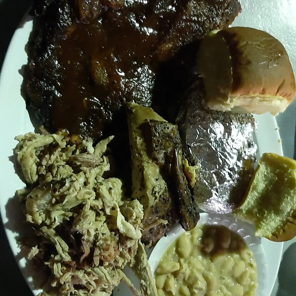 Pulled Pork Ribs and Chicken Sample Platter