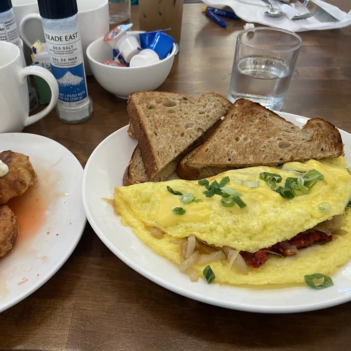 Veggie Omelette & Strawberry Shortcake