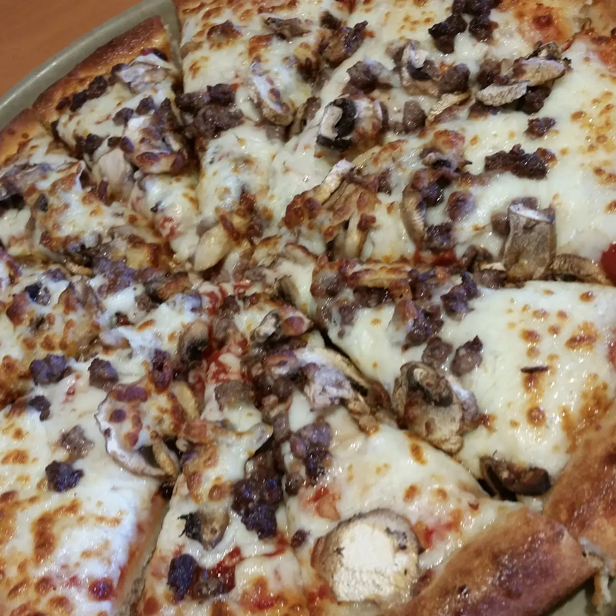 Ground Beef & Mushroom Pizza