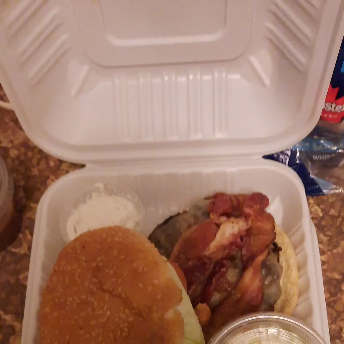 Dinner Burger with Mozzarella and Bacon