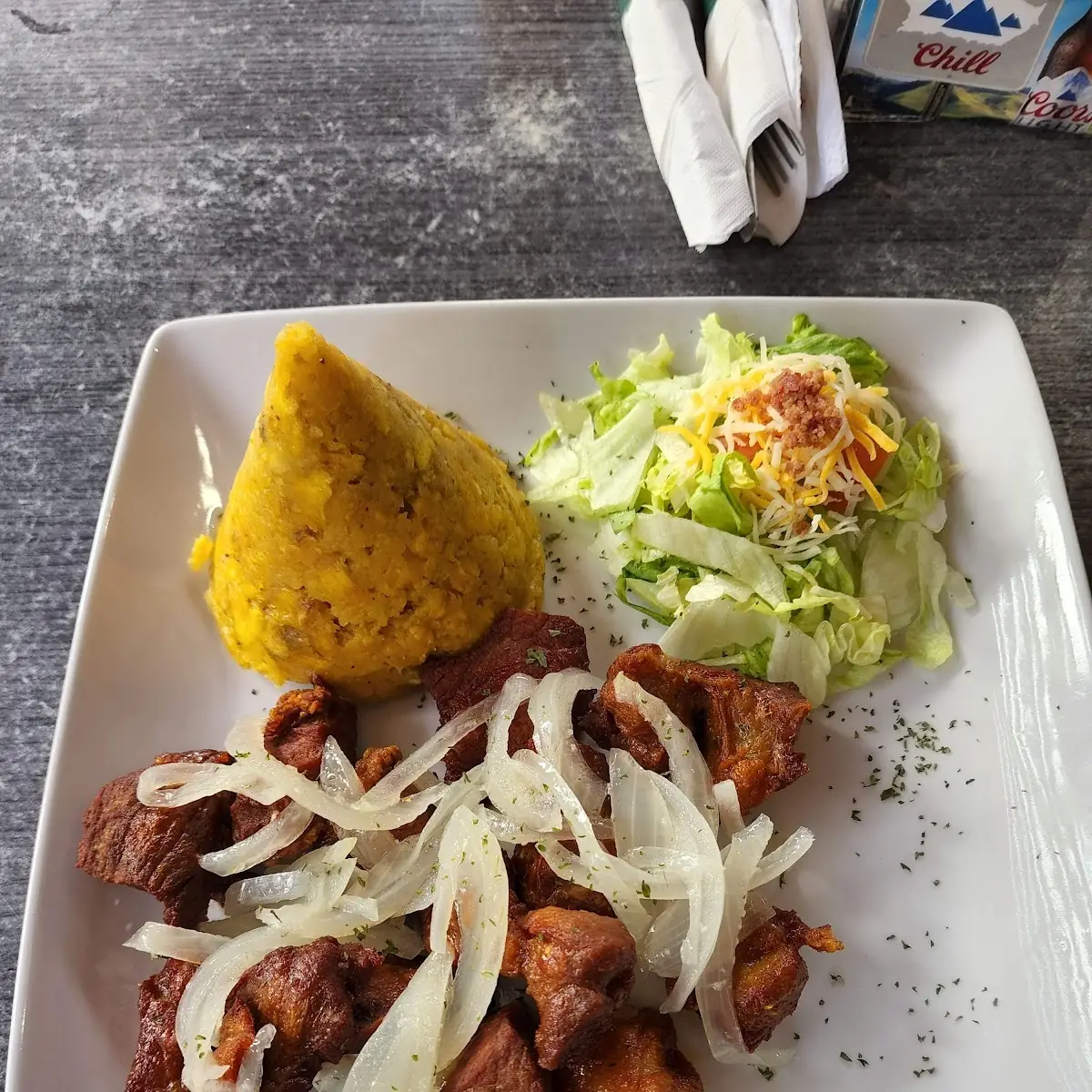 Carne Frita Con Mofongo