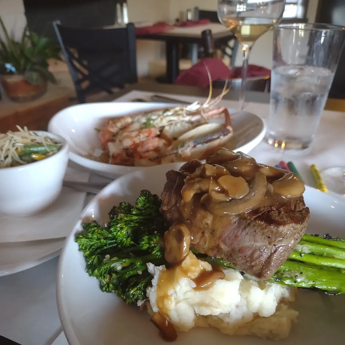 Filet Mignon & Prawns