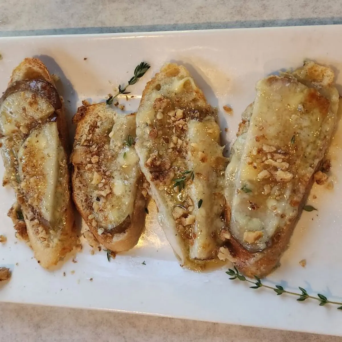 Smoked Blue Cheese and Pear Crustini