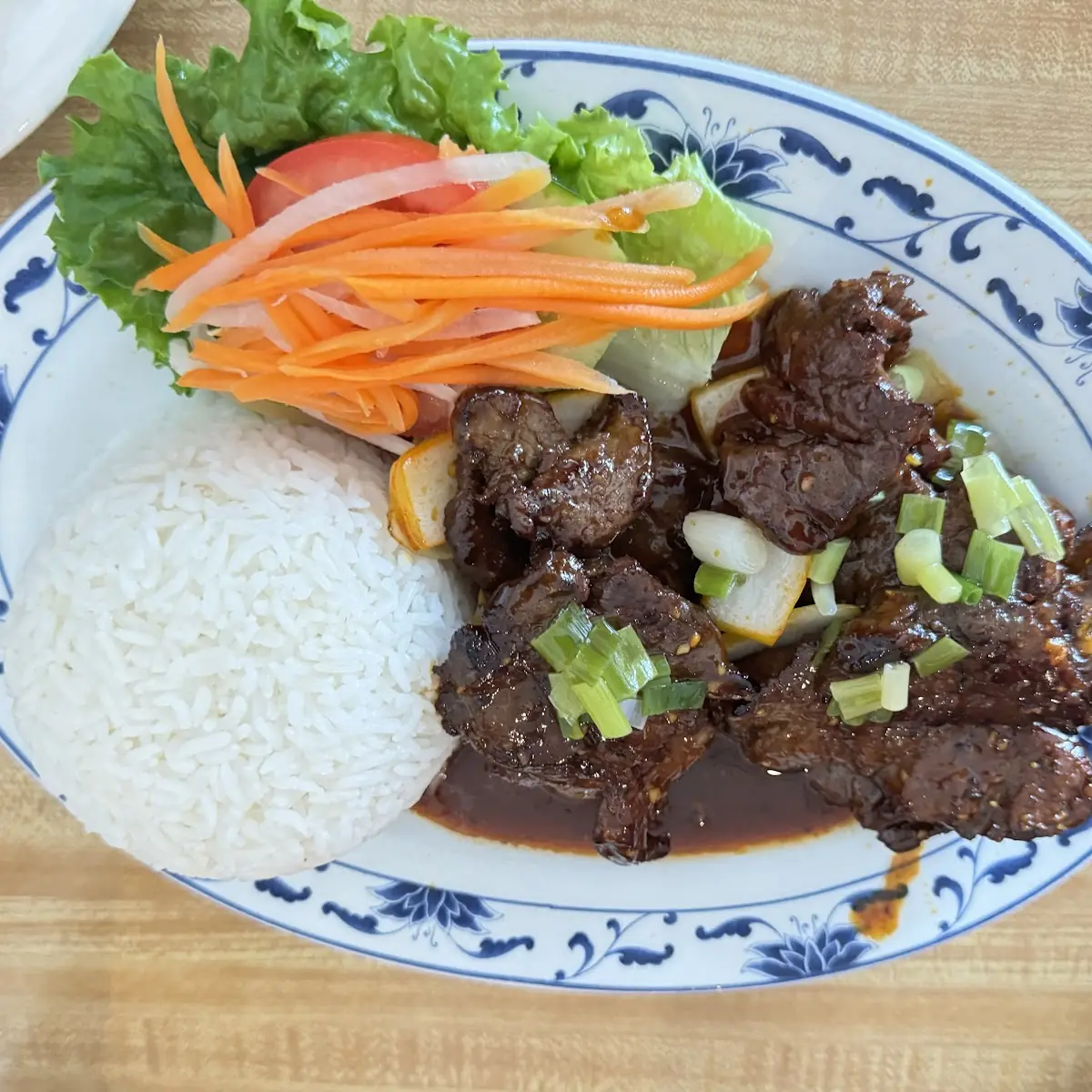 Com Tay Cam Thit Bo I Beef Claypot