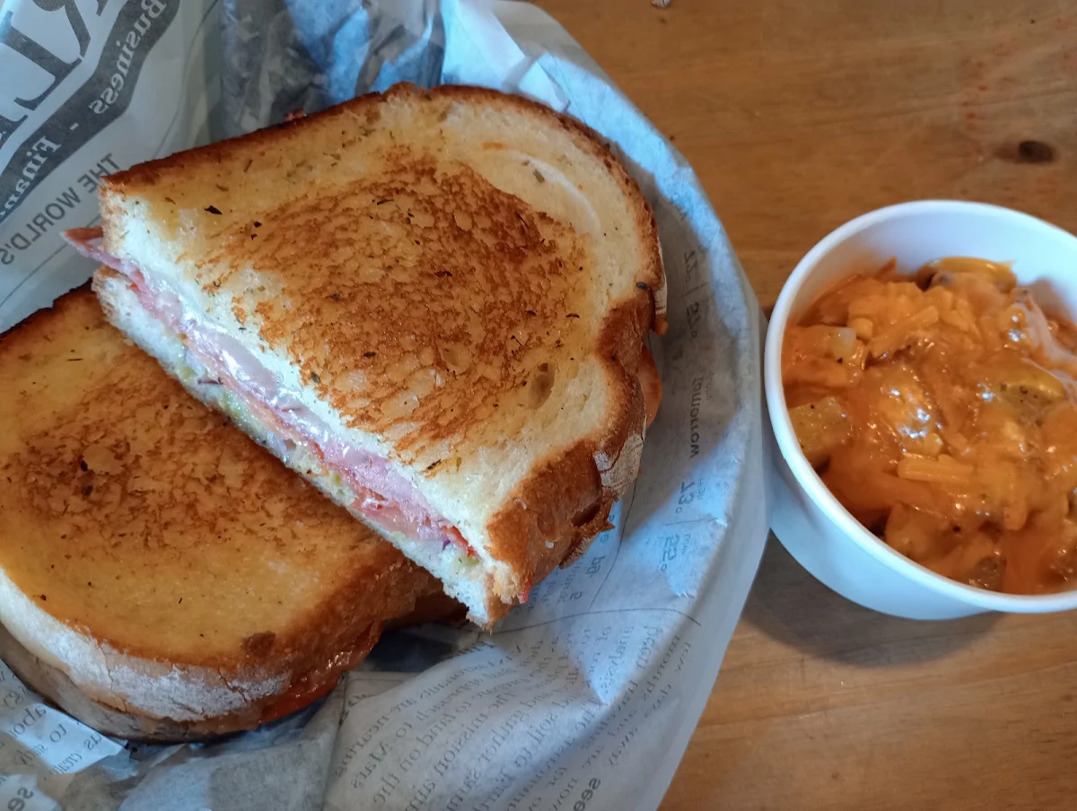 Godfather with Cheesy Potatoes with Chipotle Sauce