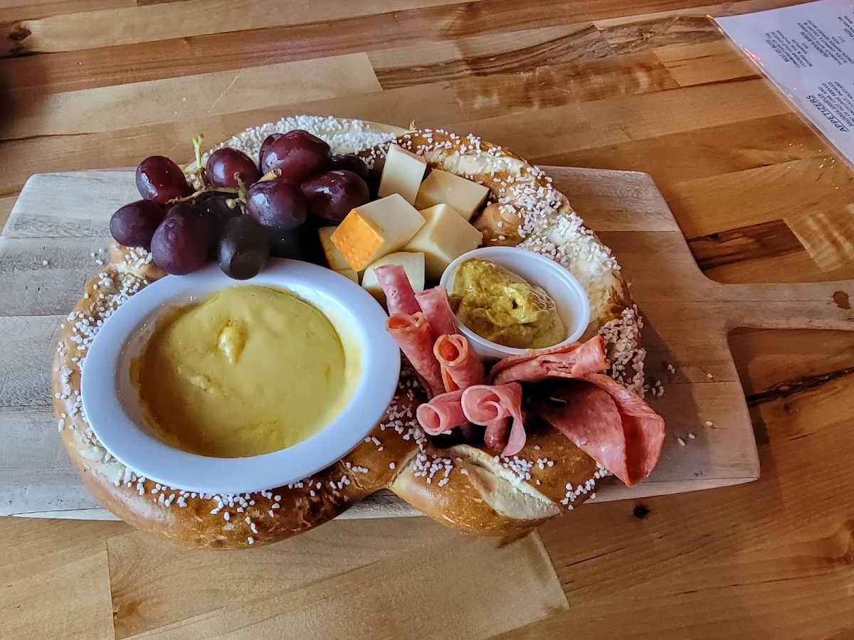 Barn Pretzel & Beer Cheese