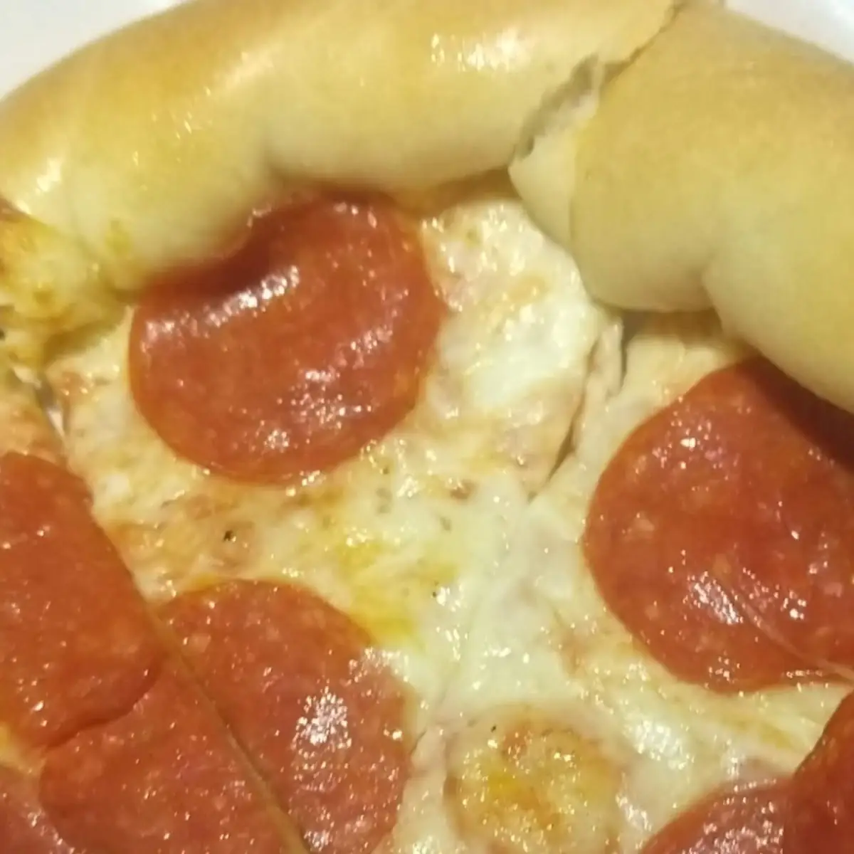 10 Pepperoni Pizza