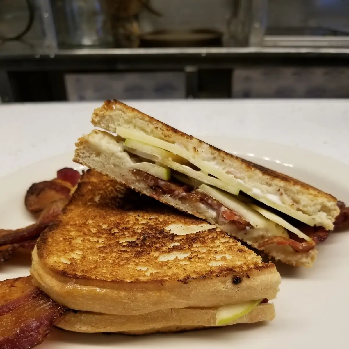 Apple Bacon Cheddar Sandwich