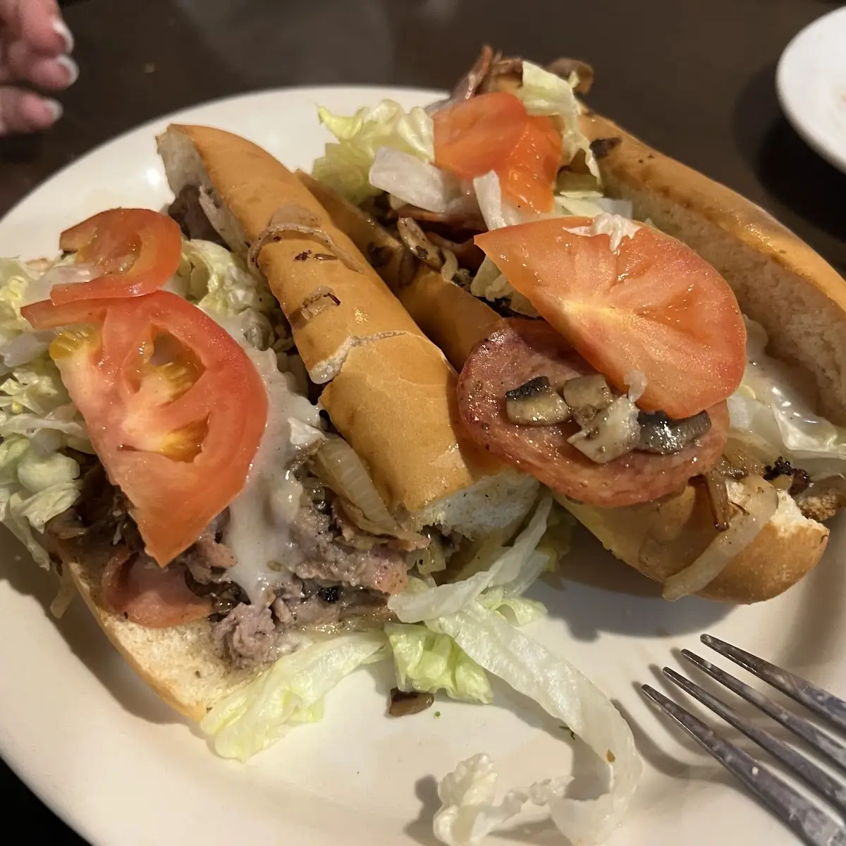4. Au club / 4. Club Sub