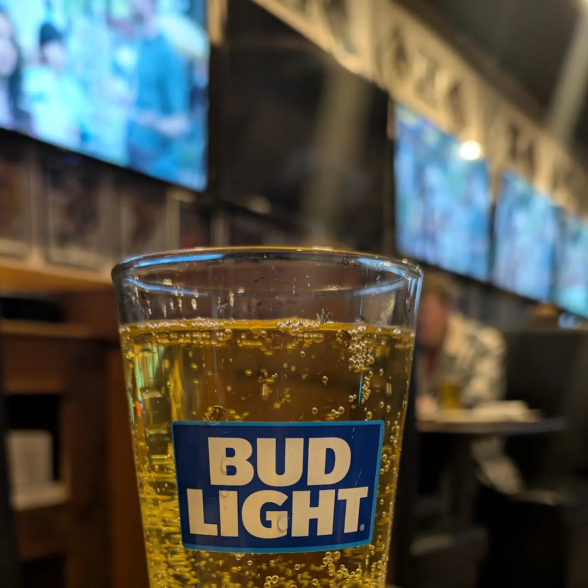 Beer, Wing House
