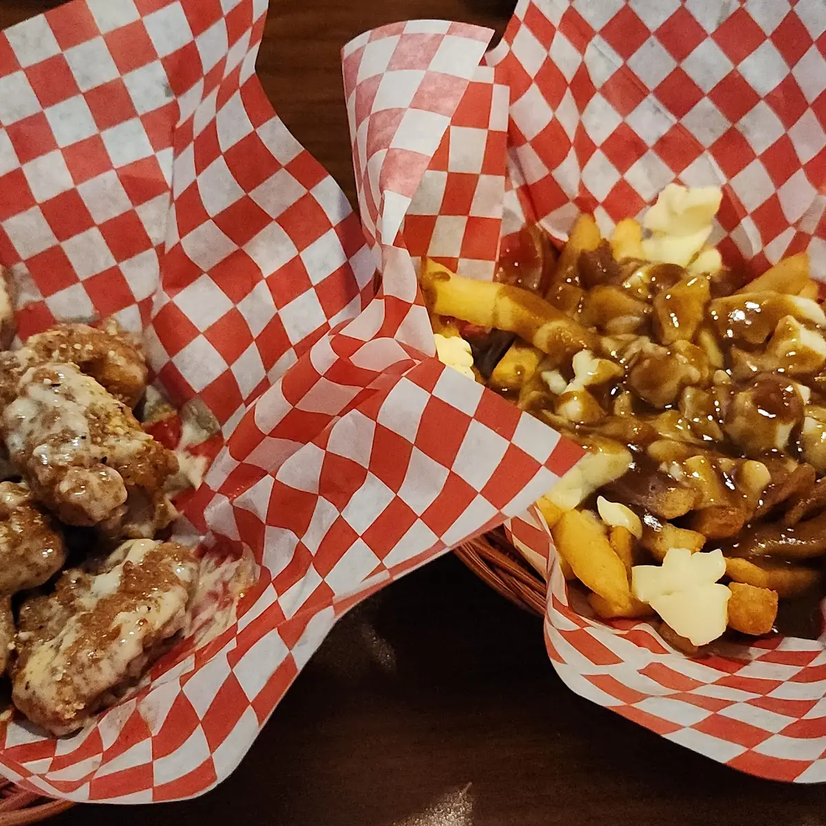 Boneless Garlic Parm and Poutine, Wing House