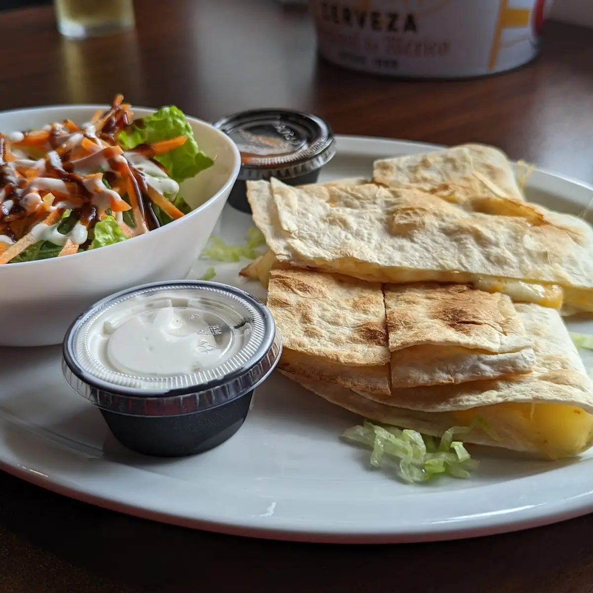 Quesadillas, Wing House