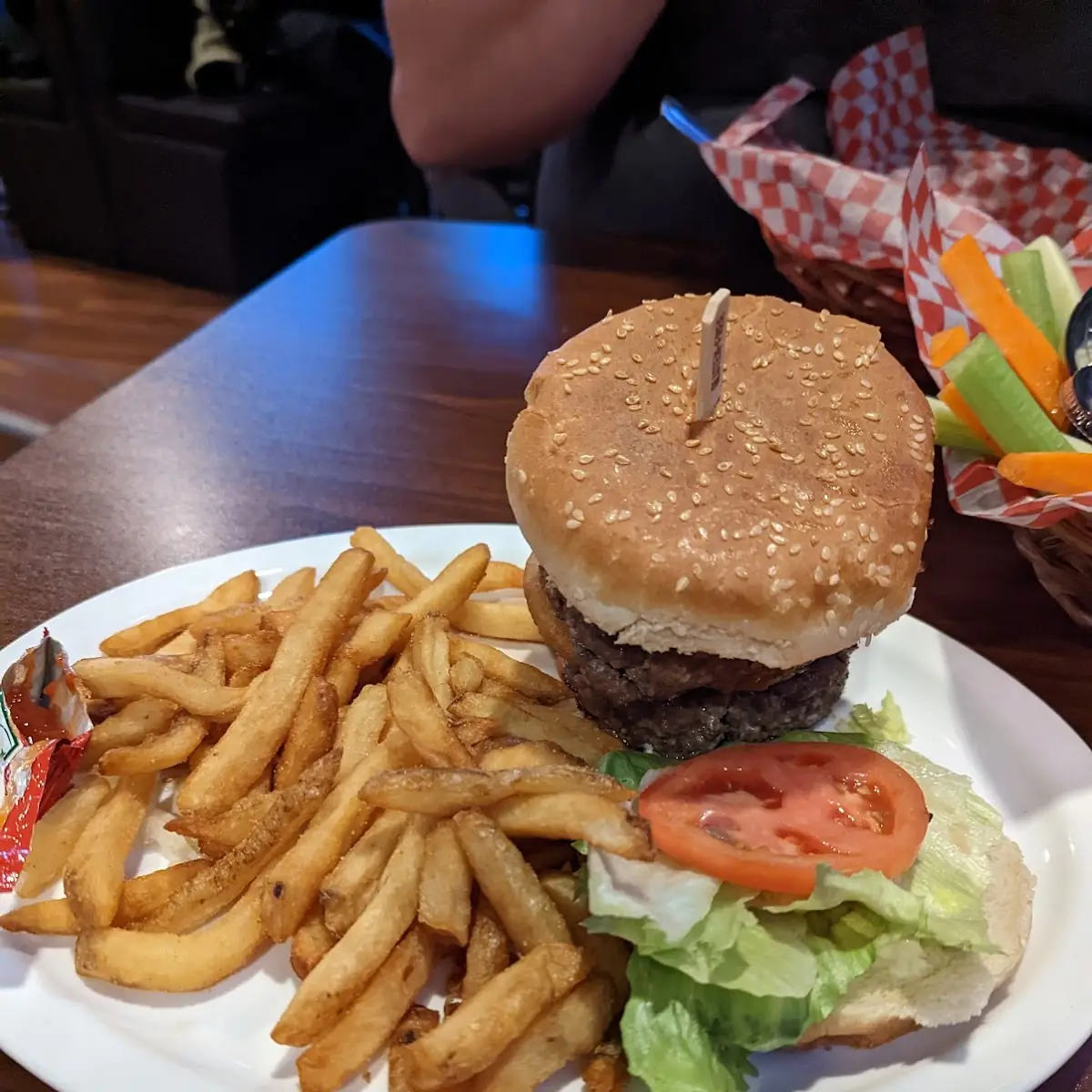 The Original Burger, Wing House