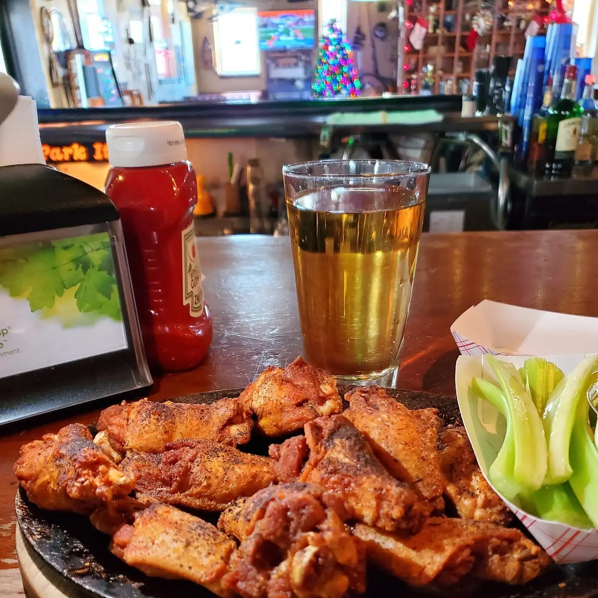 Cajun Wings with Celery Coors Light Draft Beer