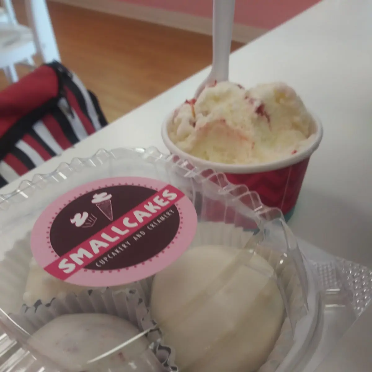 Red Velvet Cupcake & Cakeballs