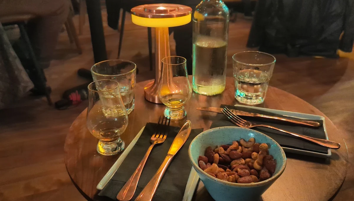 Bar Nuts, Night Oat (Gladstone)