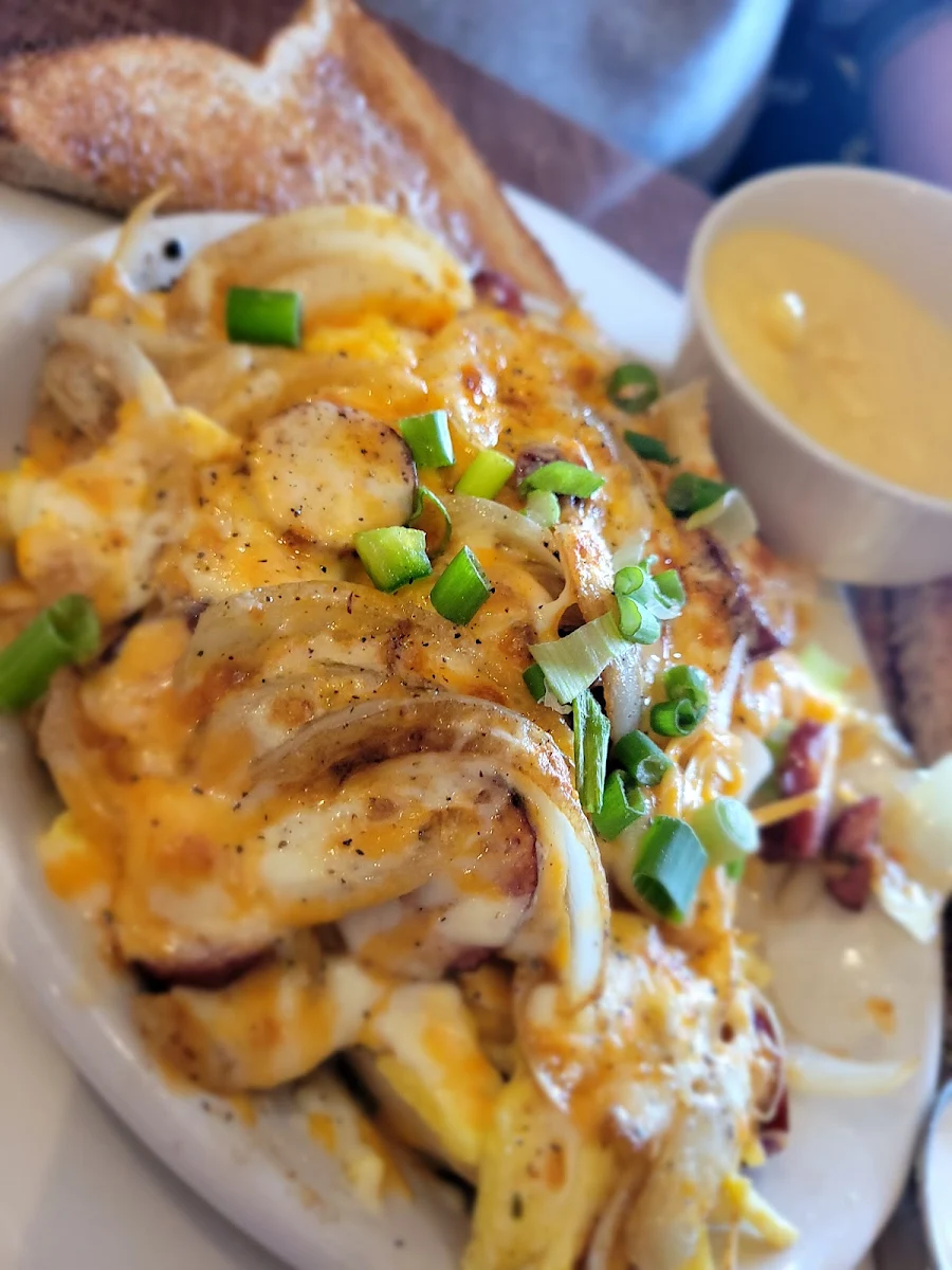 Chicken Alfredo Pasta, Smitty's Restaurant & Lounge - Cranbrook