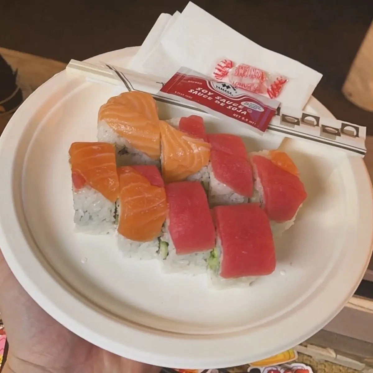 Salmon & Avocado Roll