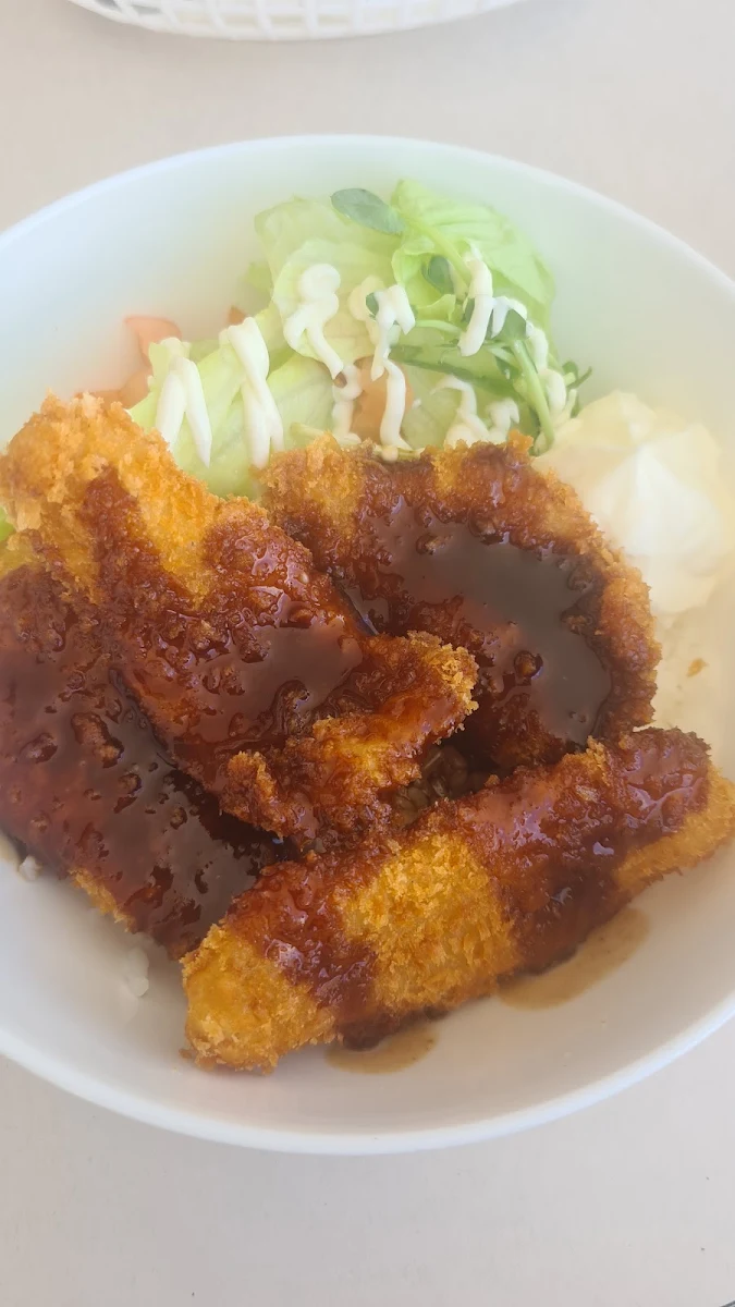 Highlights, Suma Beach Sushi & Lunch