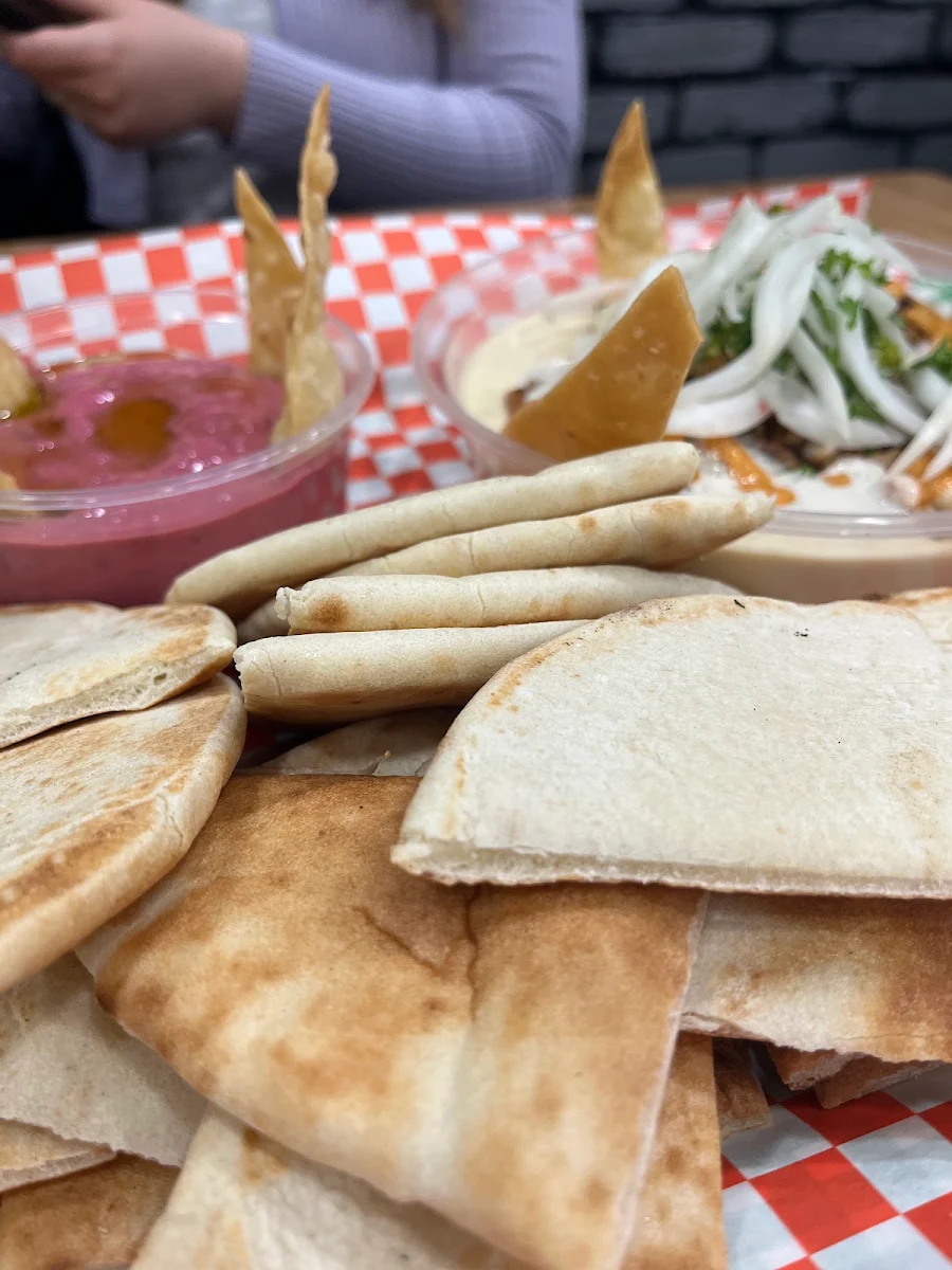 Hummus and Flatbread