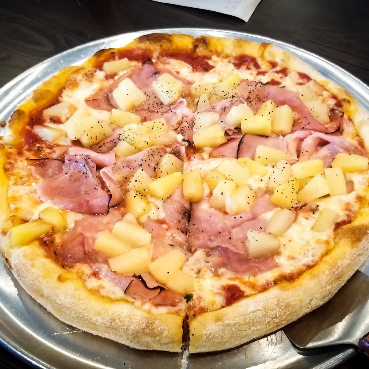 Hawaiian Pizza