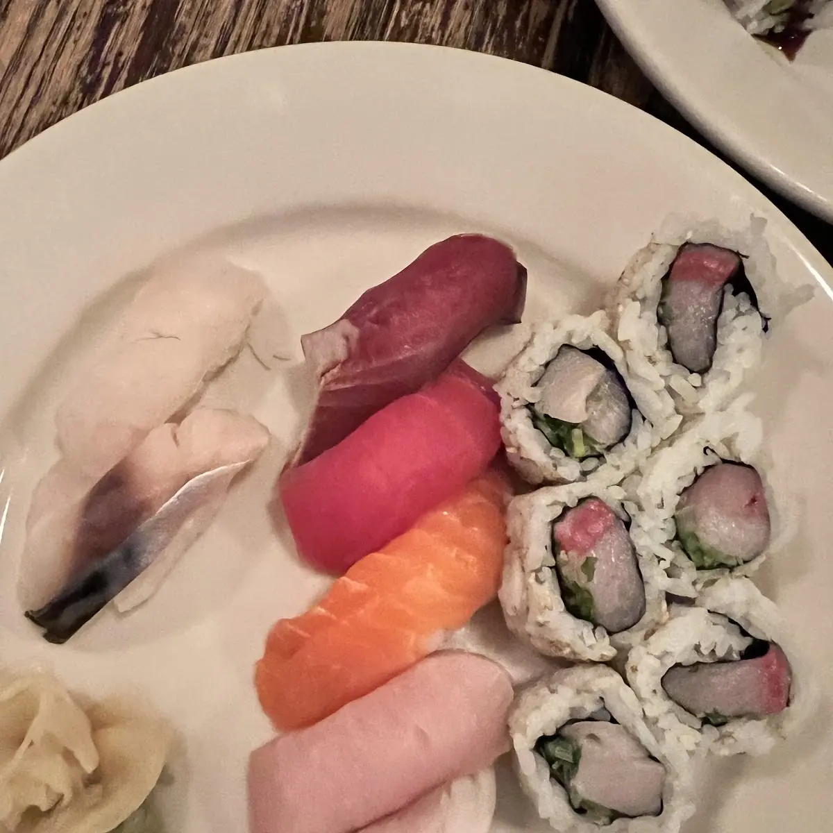 Yellowtail Scallion Roll
