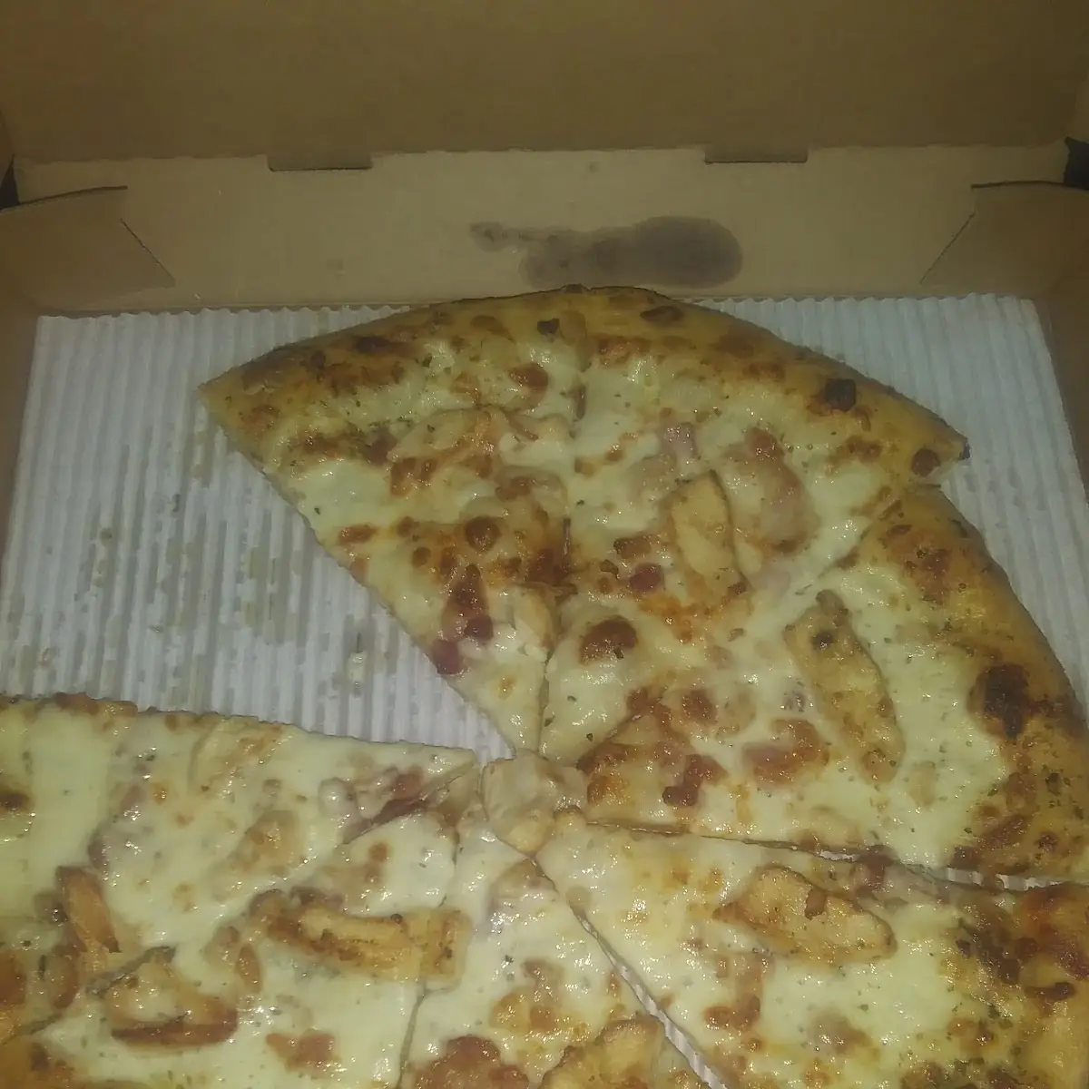 Chicken Alfredo Pizza