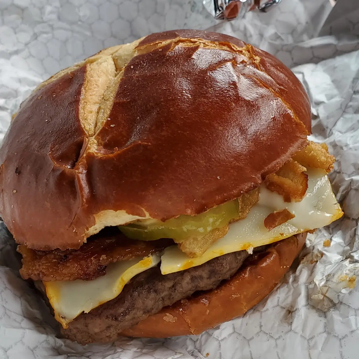 Pretzel Pub Burger