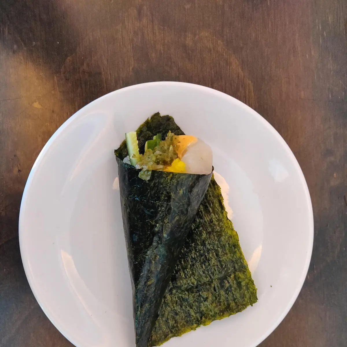 Spicy Scallop Hand Roll