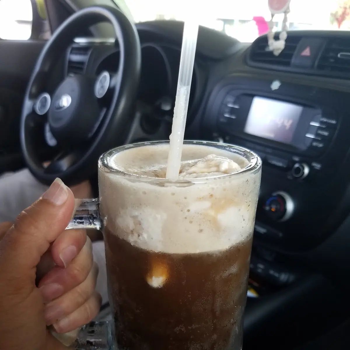Large Rootbeer Float