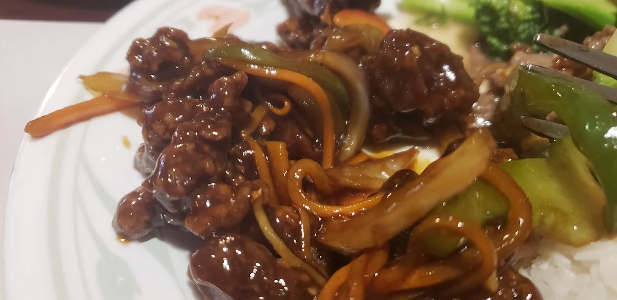Boeuf Au Jengibre, Lucky Inn Restaurant