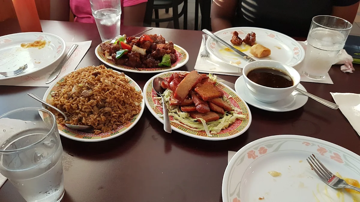 Highlights, Lucky Inn Restaurant
