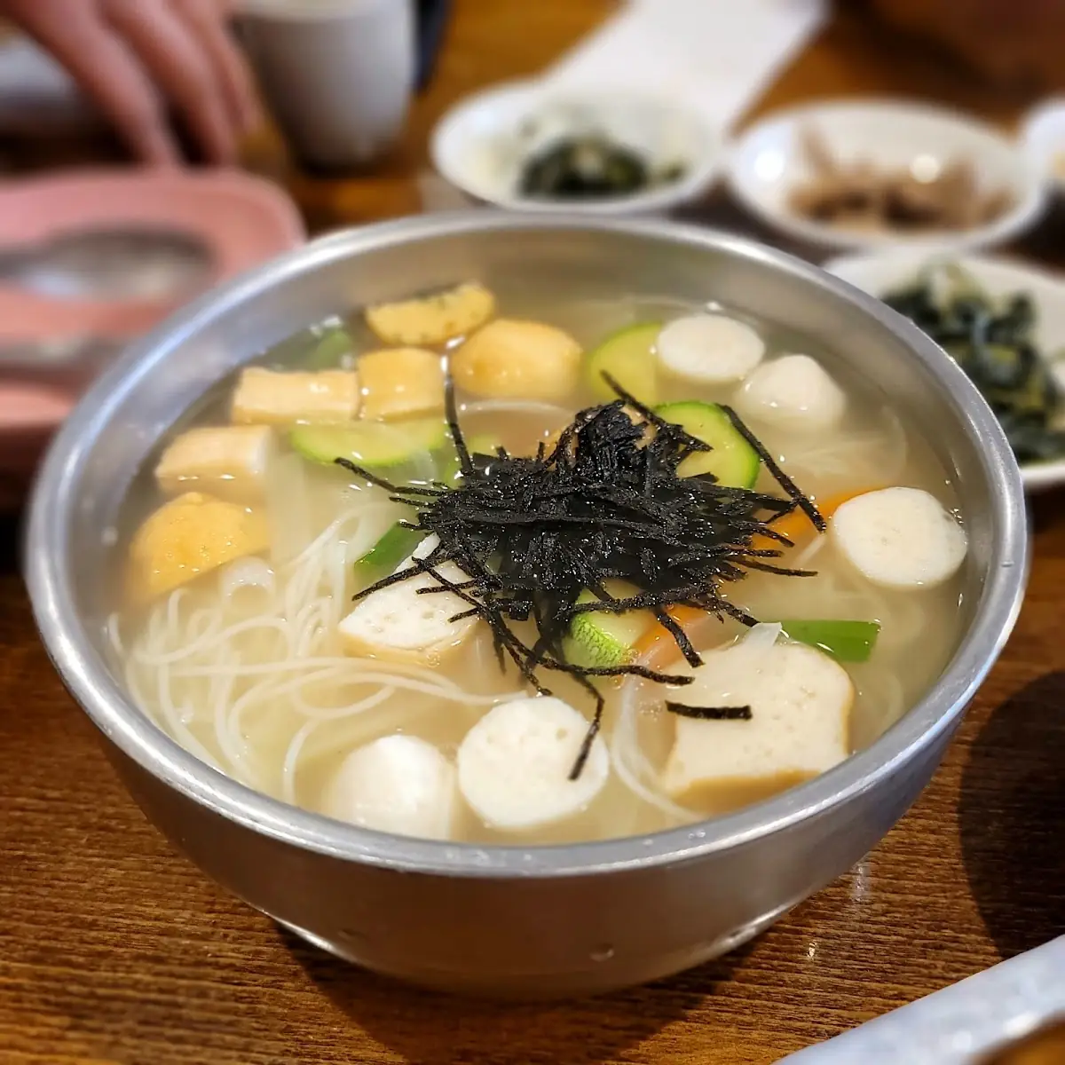 hand-torn noodle soup 수제비