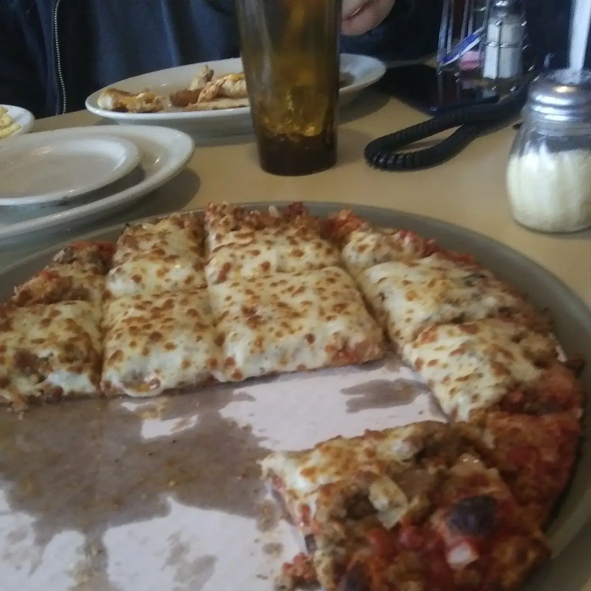 Royal Feast Pizza with Bread Sticks