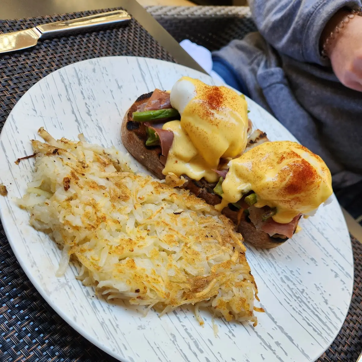 So Cal Eggs Benedict