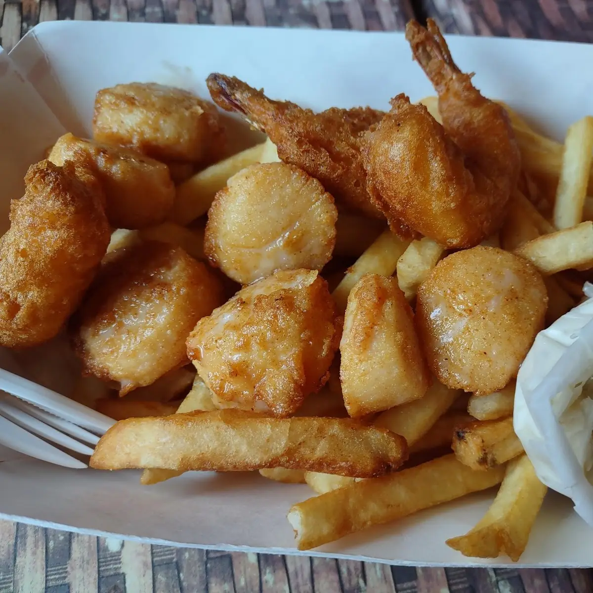 Beer Battered Deep Fried Shrimp and Scallops