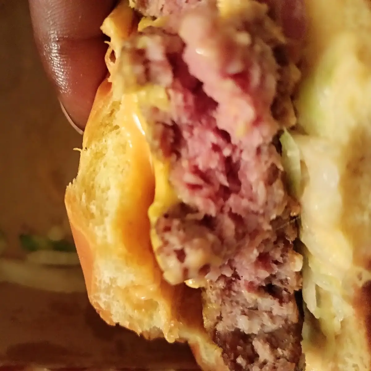 Raw Burger
